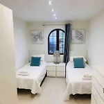 Palms Villa *